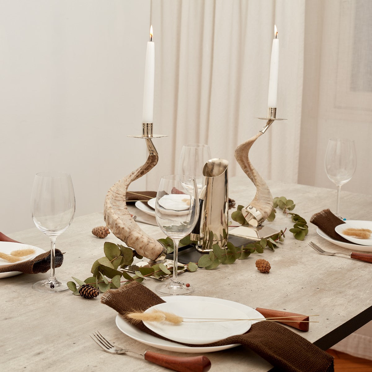 PUESTA DE MESA