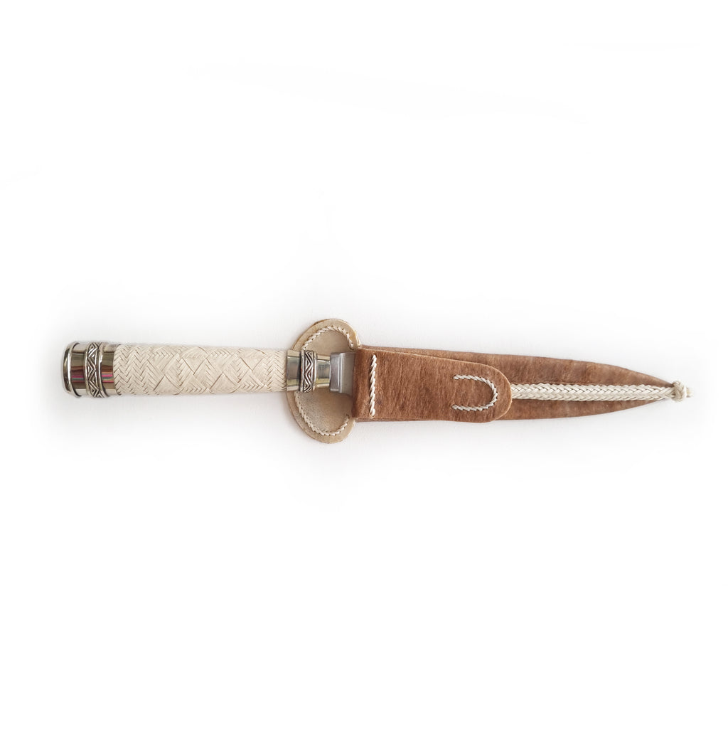 Braided rawhide and alpaca knife in rawhide sheath - Vakiano