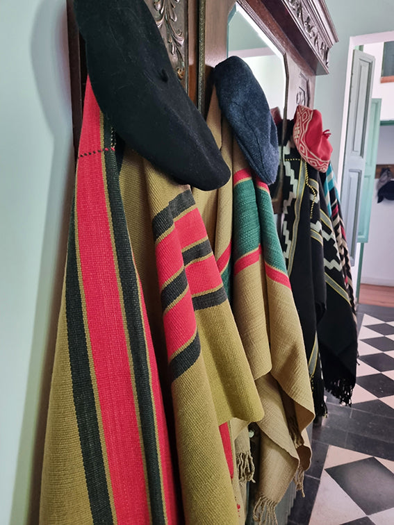 Chumbicha lamb Poncho - Vakiano