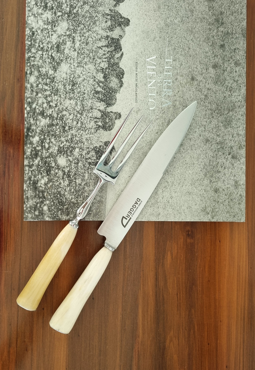 DEER CARVING SET - Vakiano