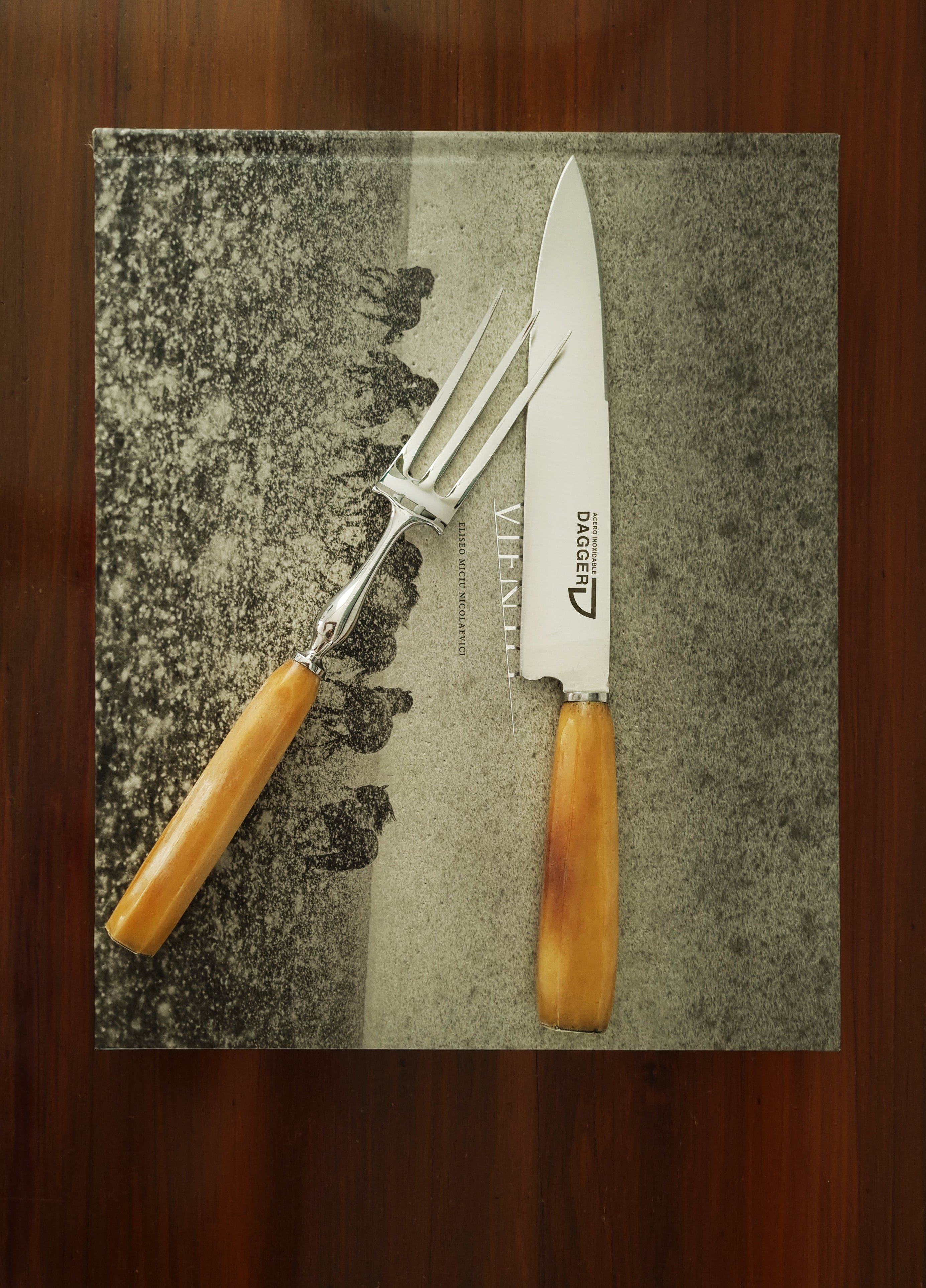 POTRO CARVING SET - Vakiano