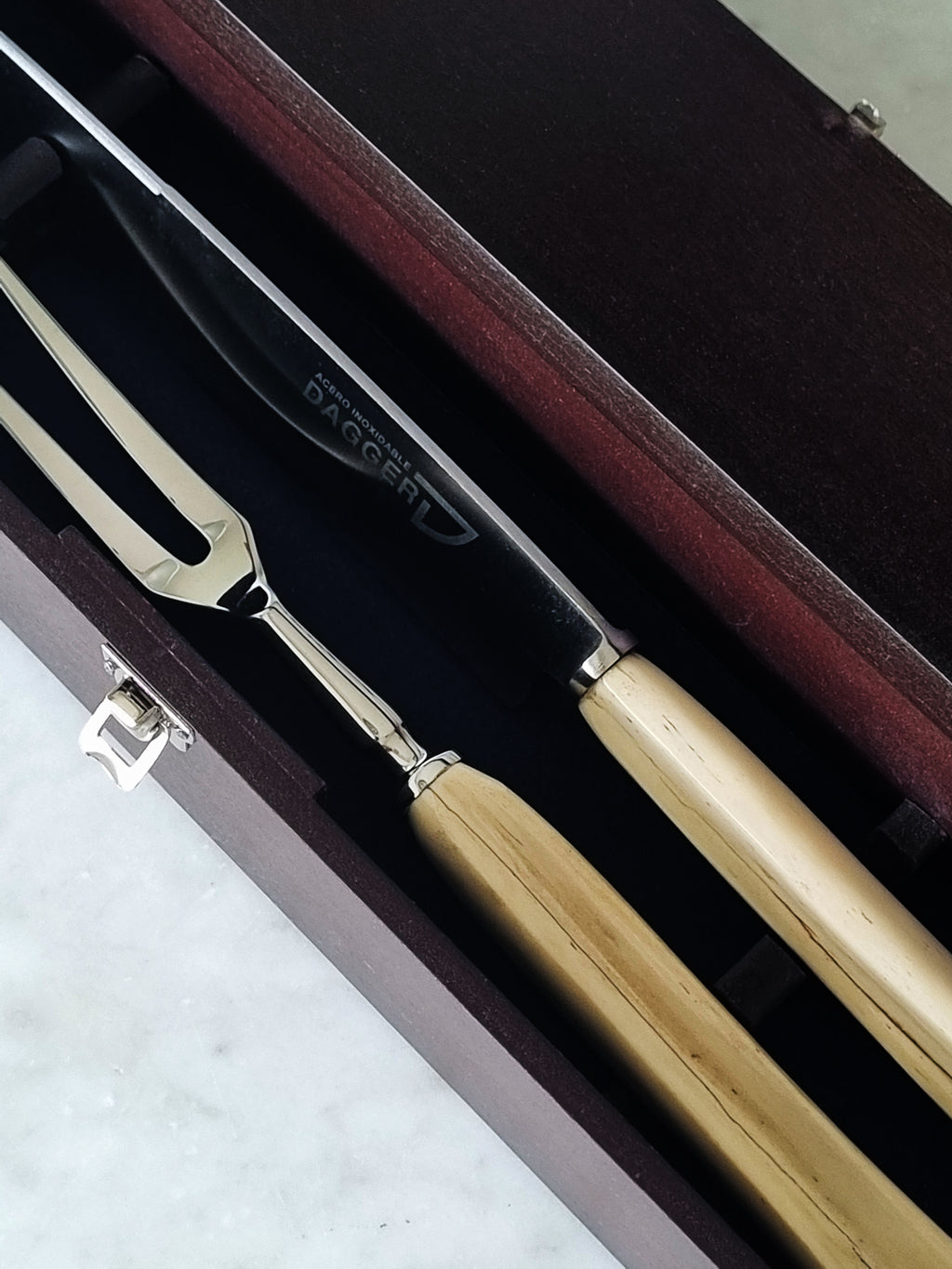 ÑANDU CARVING SET - Vakiano