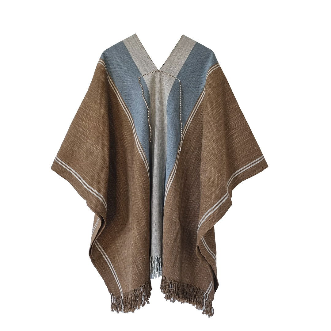 Cosquín lamb Poncho - Vakiano