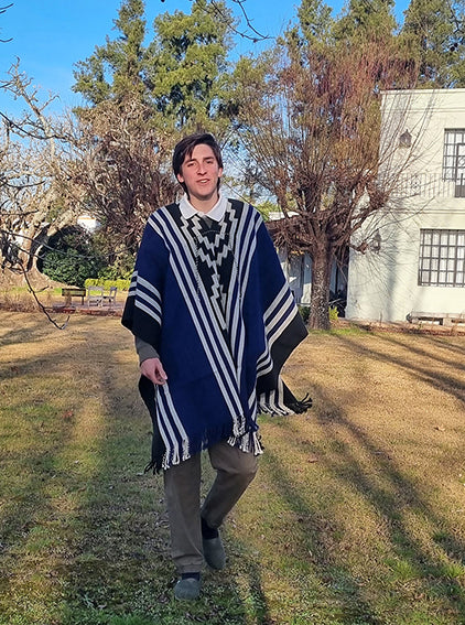 Chañarmuyo lamb Poncho - Vakiano