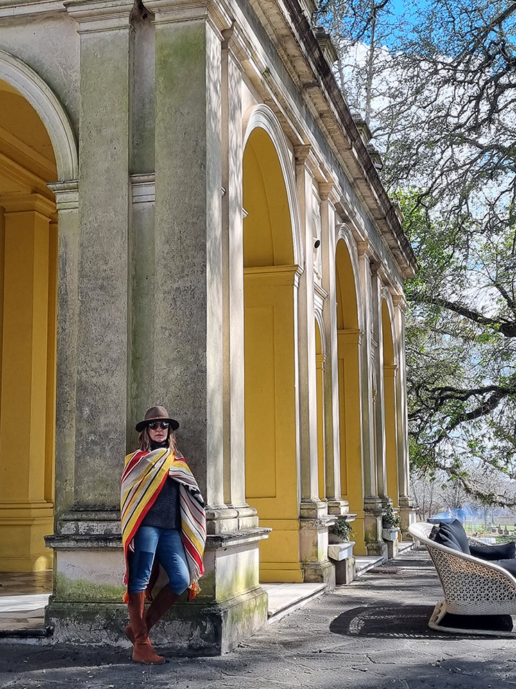 Loro Huasi lamb Poncho - Vakiano