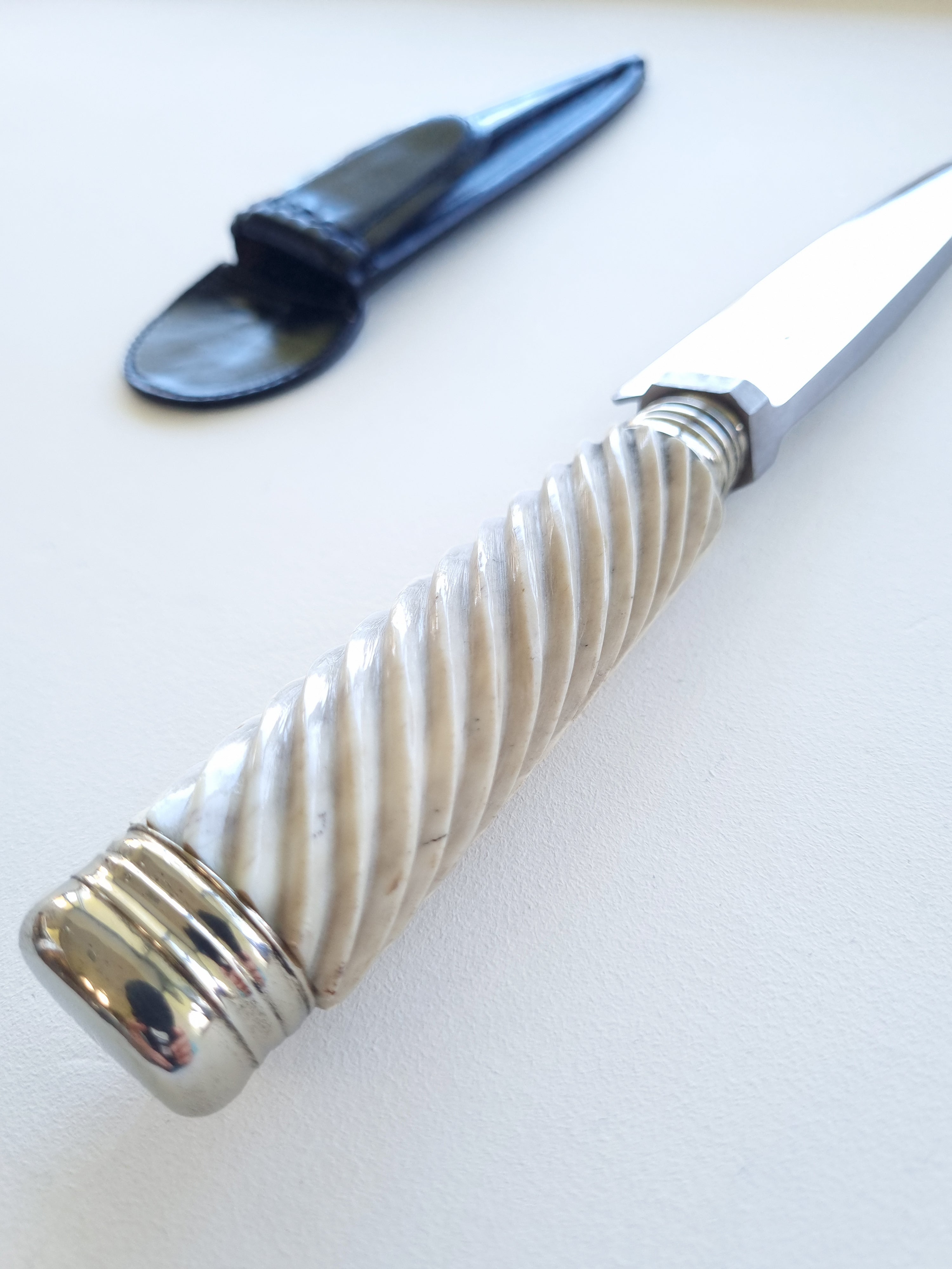Axis Deer Handle with Silver Finish Knife - Vakiano