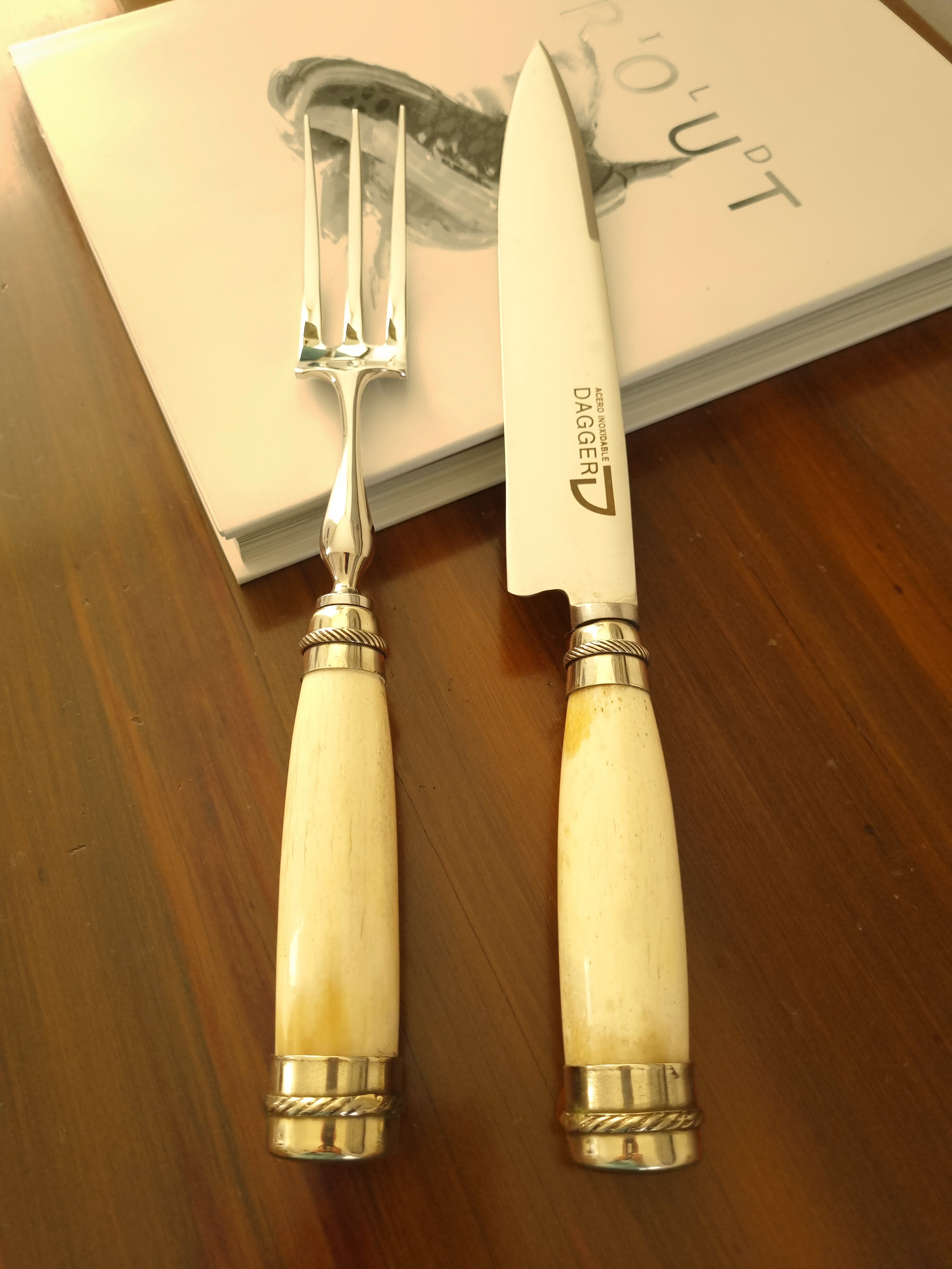 Authentic Table Edition - Vakiano