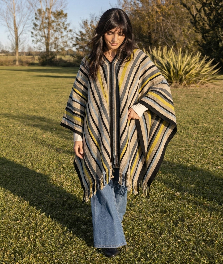 Colomé Argentine wool poncho handcrafted in Catamarca Province
