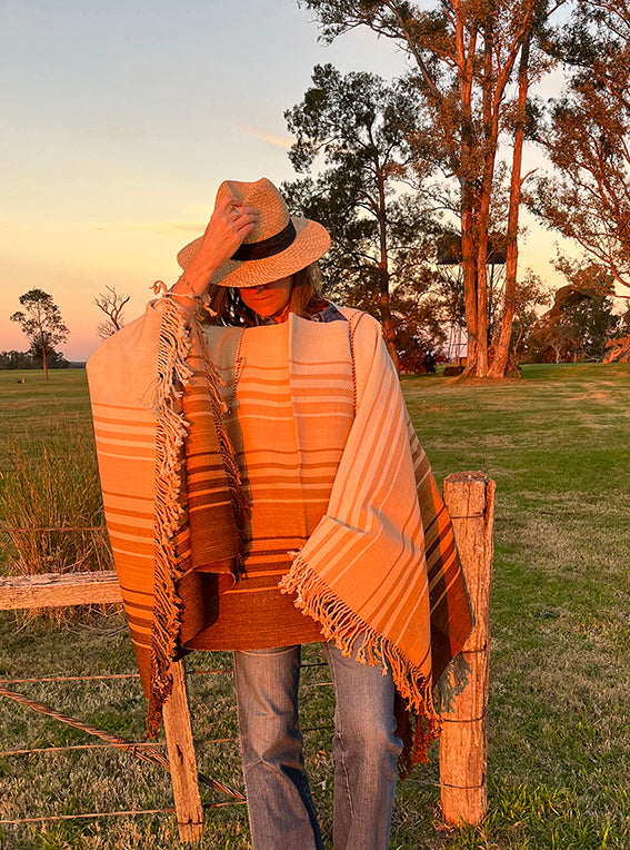 One-cloth Angostura handwoven poncho made with natural sheep wool