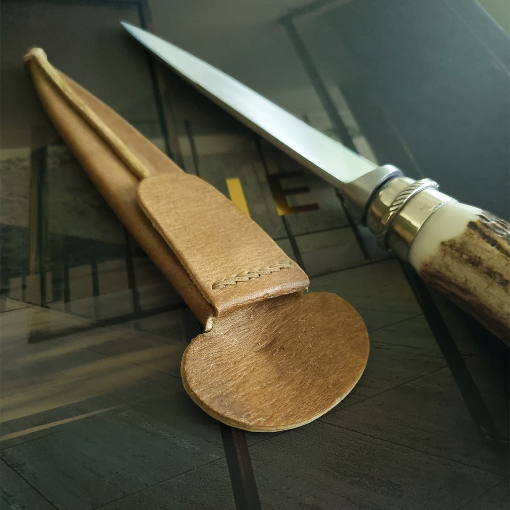 Handmade Deer Antler Knife with Leather Sheath - Vakiano