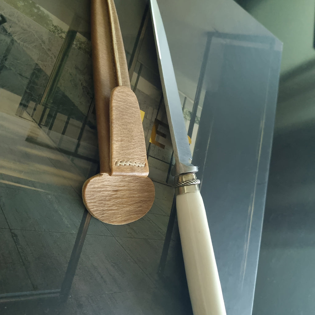 Handmade Deer Bone Knife with Leather Sheath - Vakiano